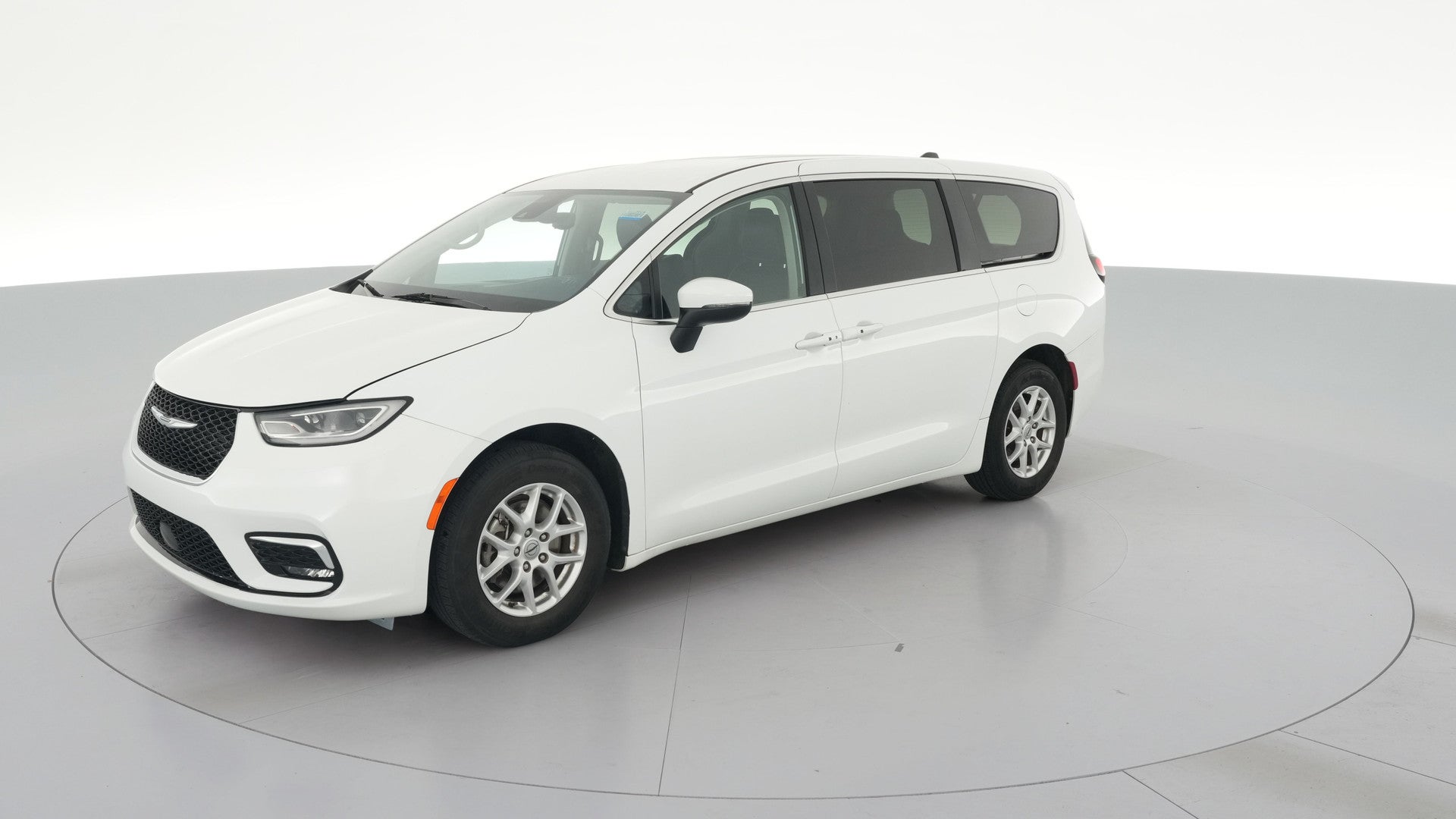 2023 Chrysler Pacifica vehicle photo