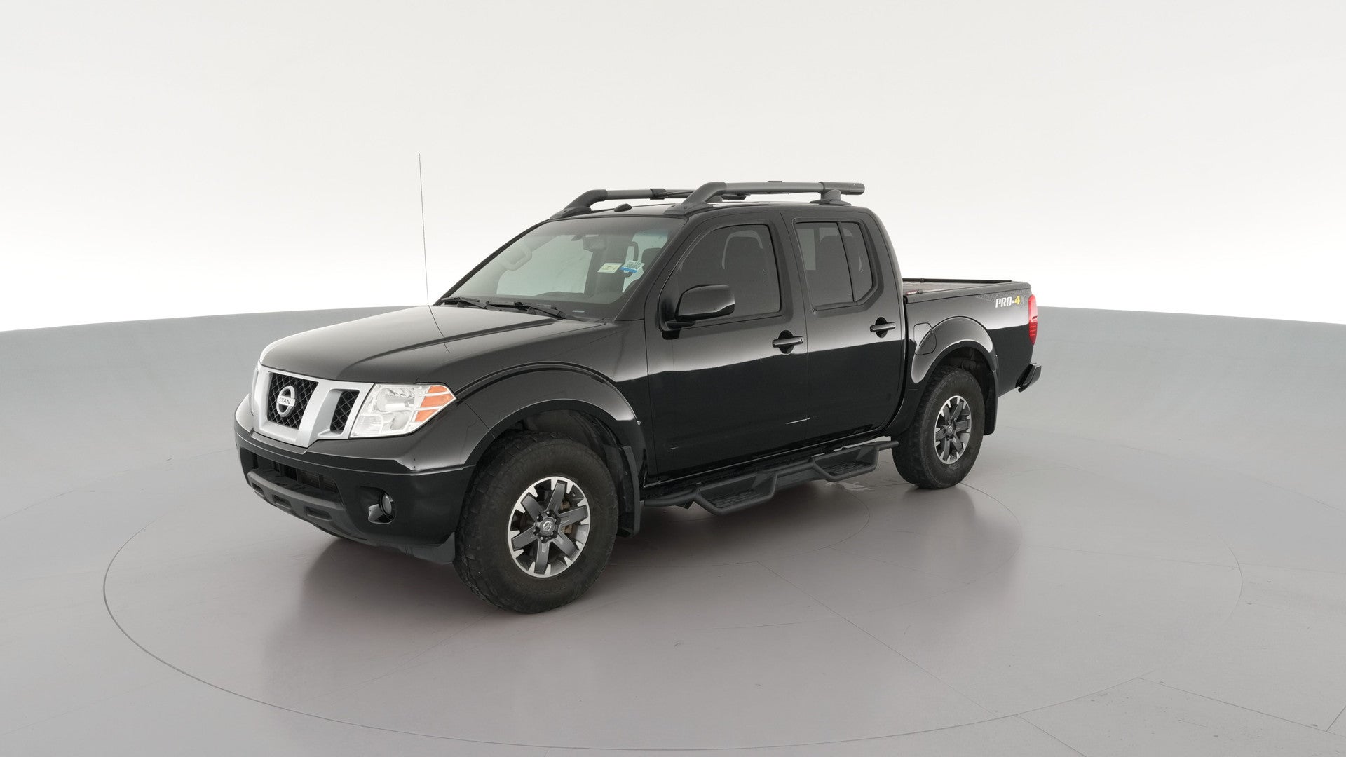 2017 Nissan Frontier Crew Cab vehicle photo