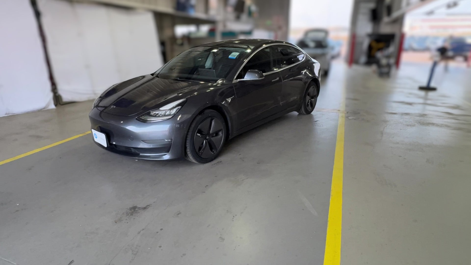 2019 Tesla Model 3 vehicle photo