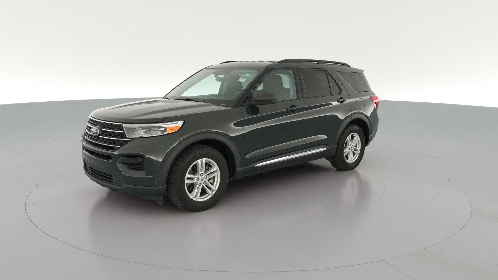 2024 Ford Explorer vehicle photo