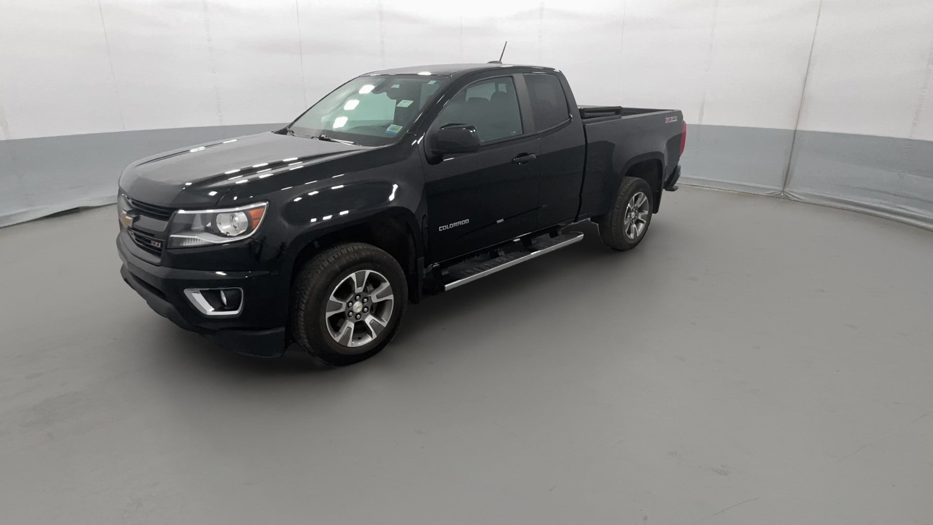 2017 Chevrolet Colorado Extended Cab vehicle photo