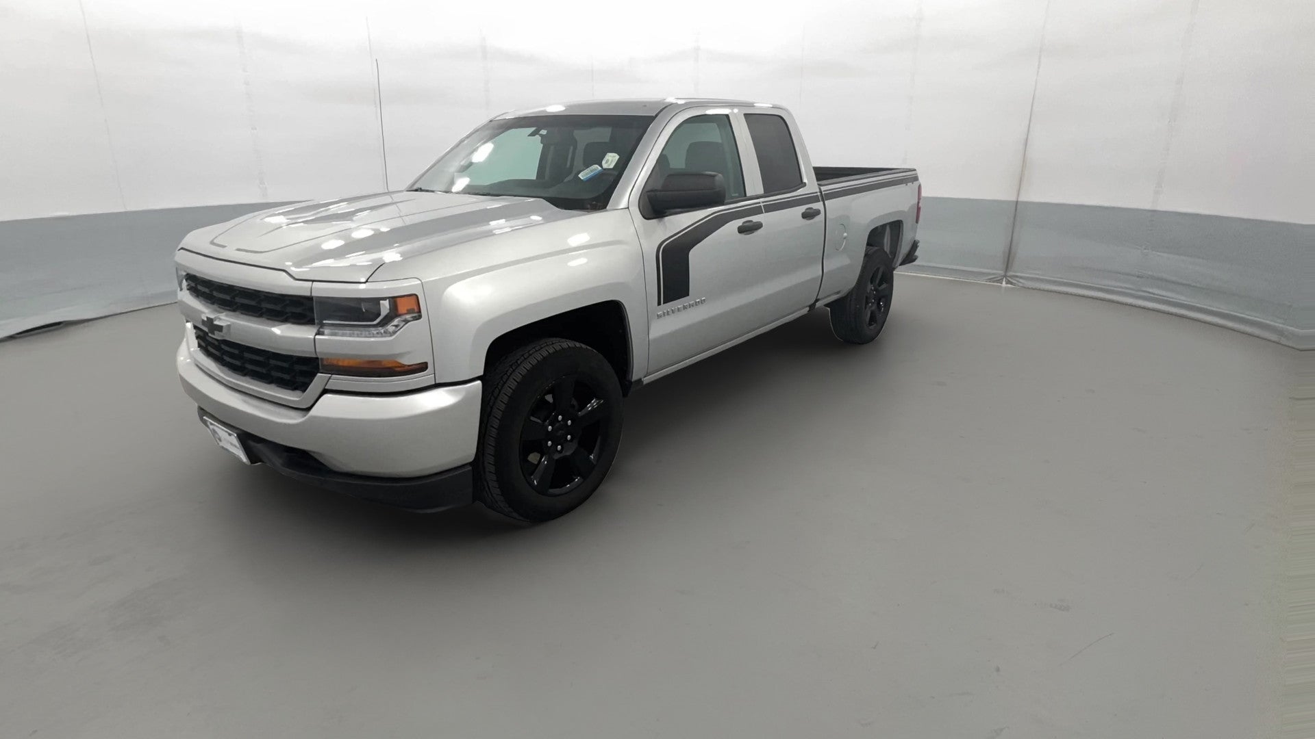 2018 Chevrolet Silverado 1500 Double Cab vehicle photo