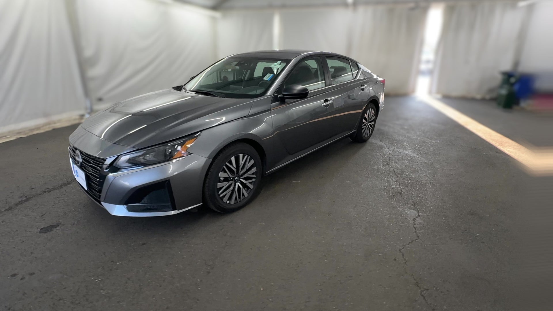 2025 Nissan Altima vehicle photo