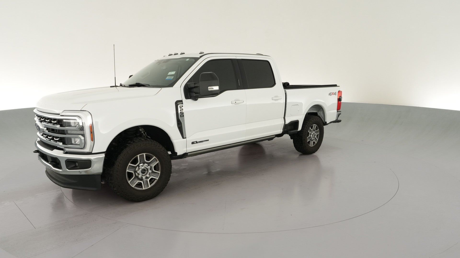 2024 Ford F250 Super Duty Crew Cab vehicle photo