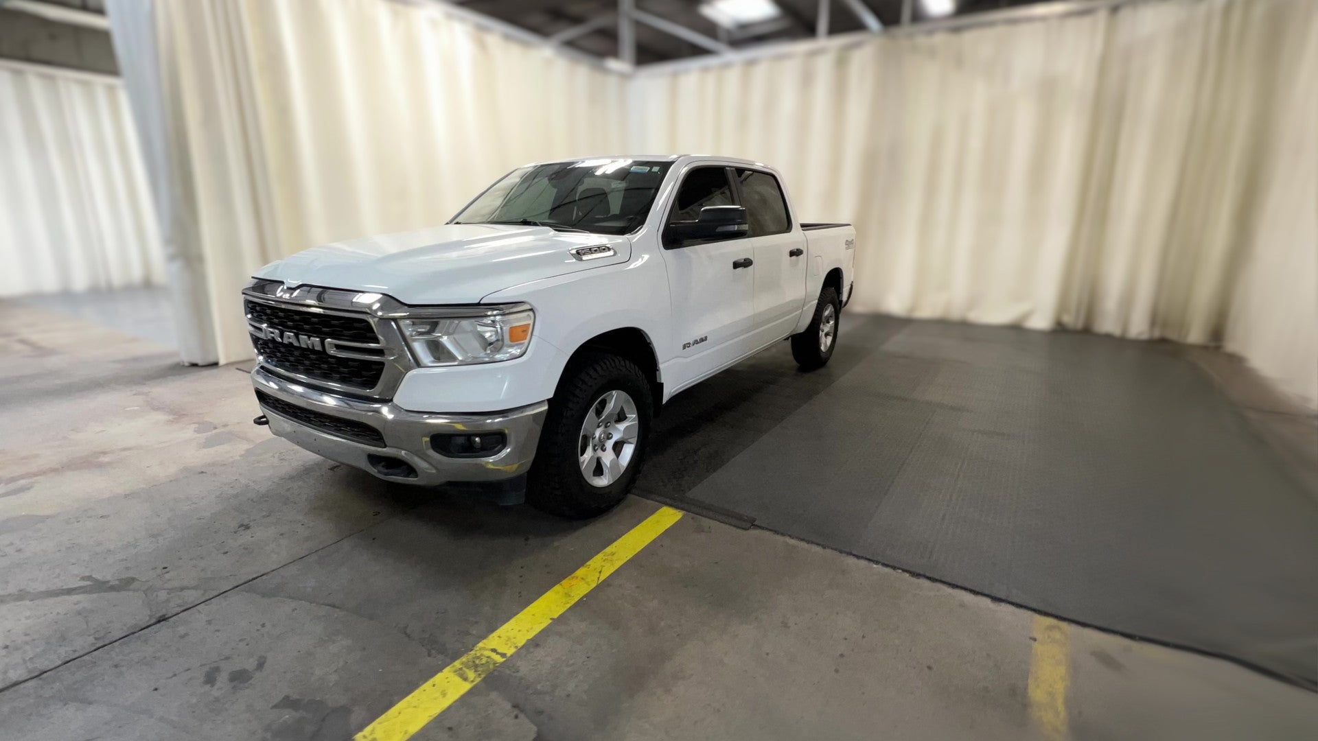 2023 Ram 1500 Crew Cab vehicle photo