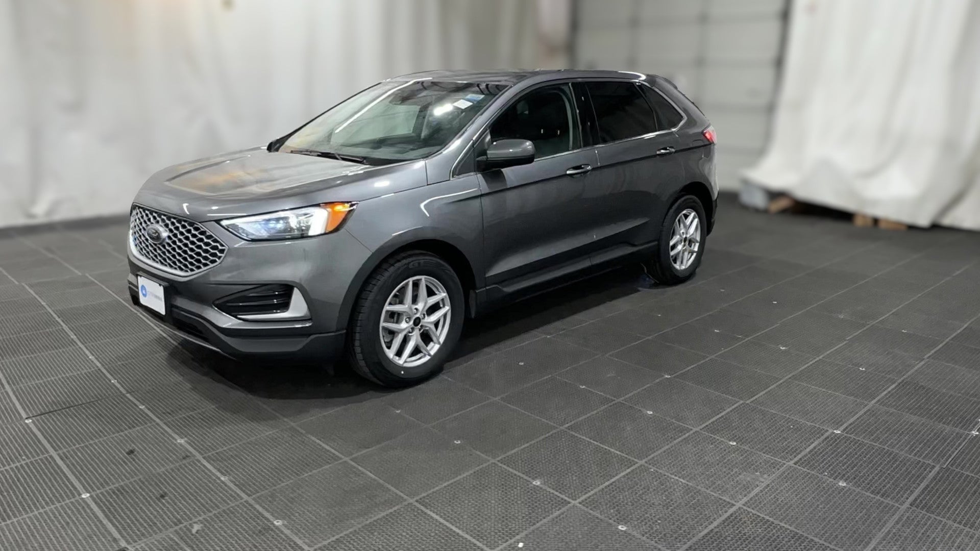 2024 Ford Edge vehicle photo