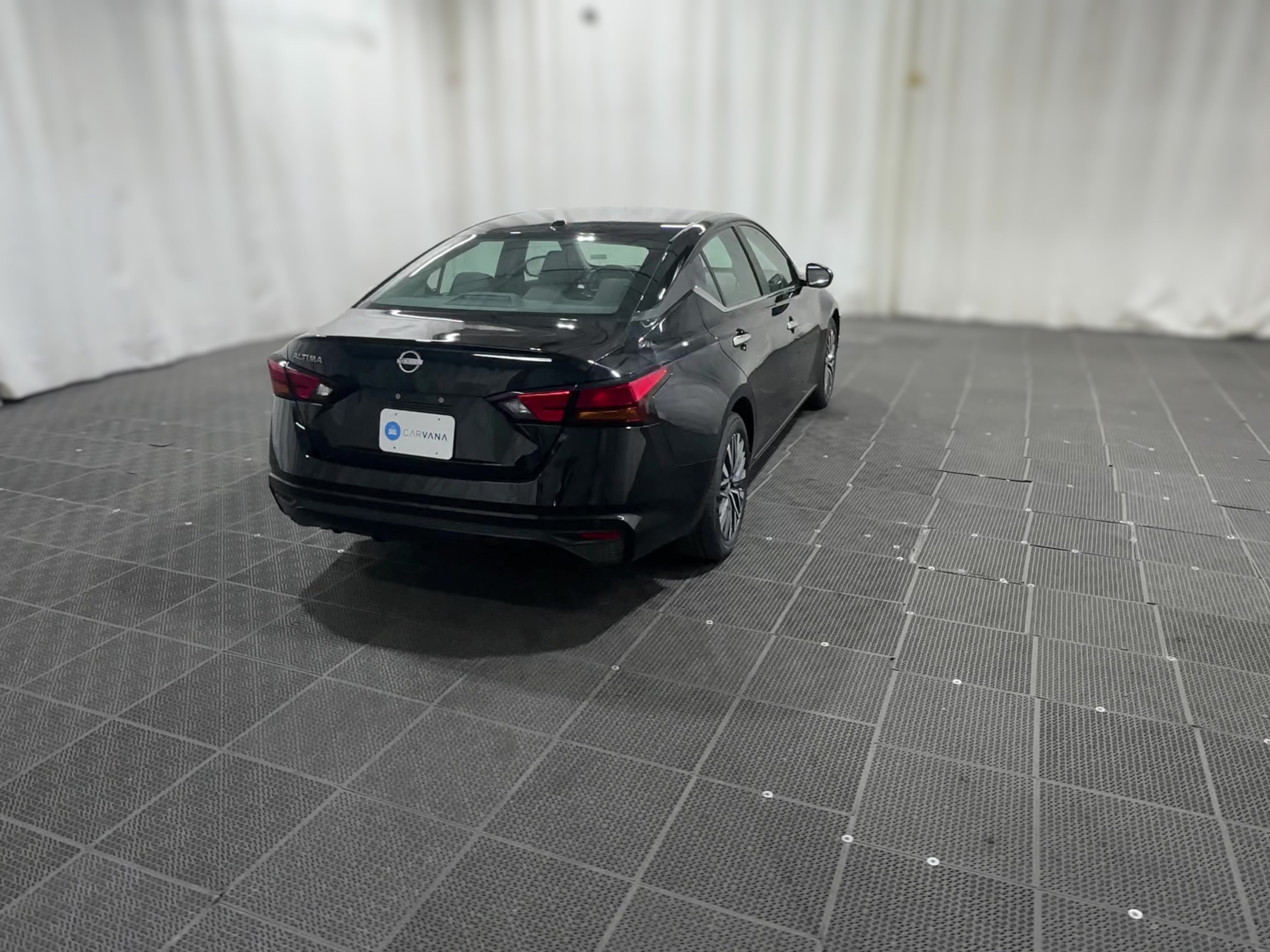 2025 Nissan Altima SV - Photo 30