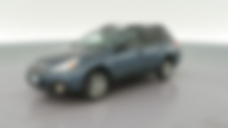 2013 Subaru Outback vehicle photo