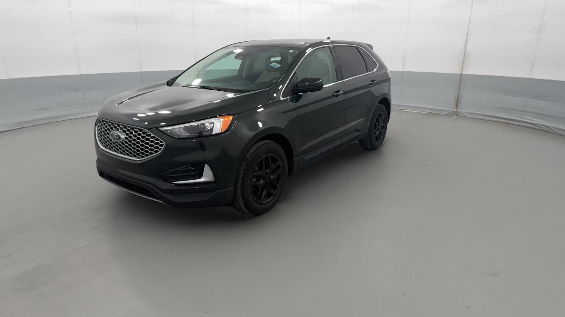 2024 Ford Edge vehicle photo