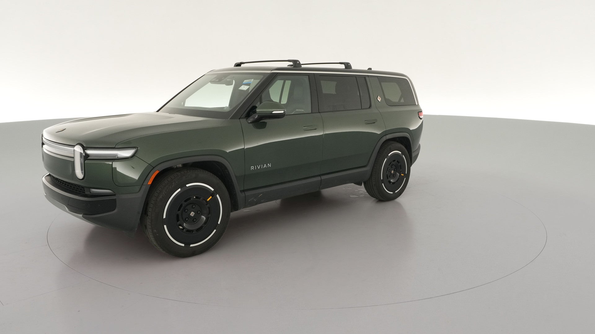 2025 Rivian R1S vehicle photo