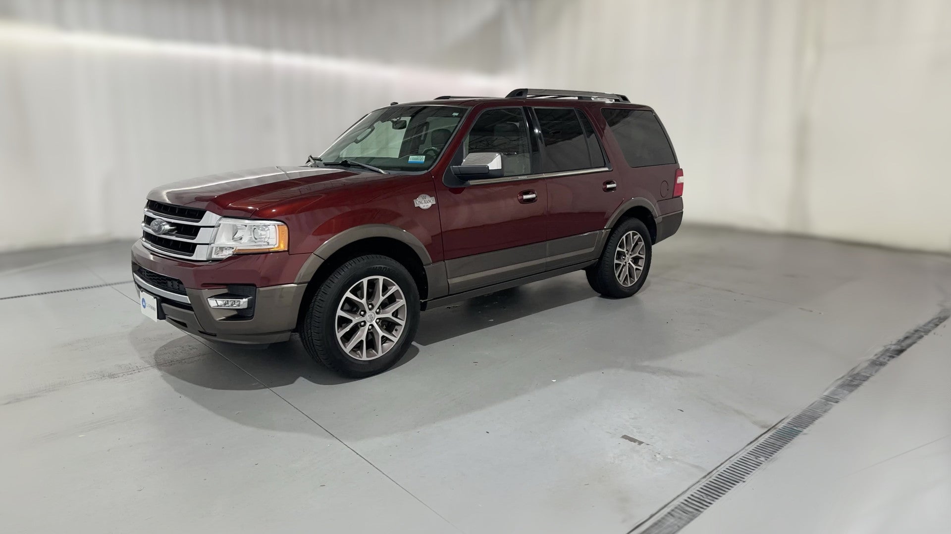 2017 Ford Expedition vehicle photo