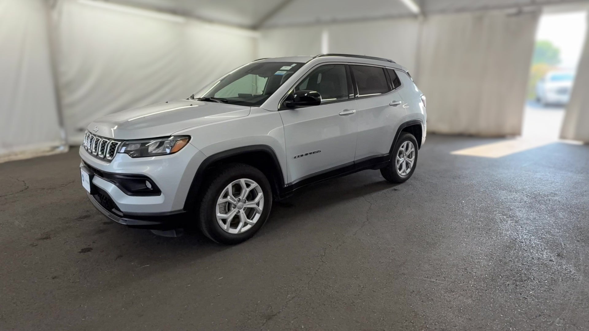 2024 Jeep Compass vehicle photo