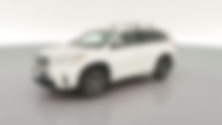 2017 Toyota Highlander vehicle photo