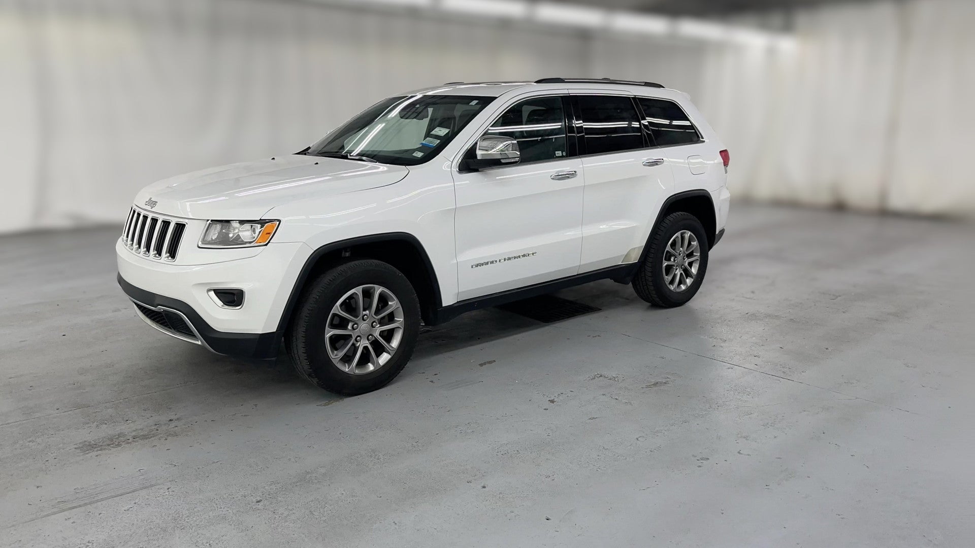 2016 Jeep Grand Cherokee vehicle photo