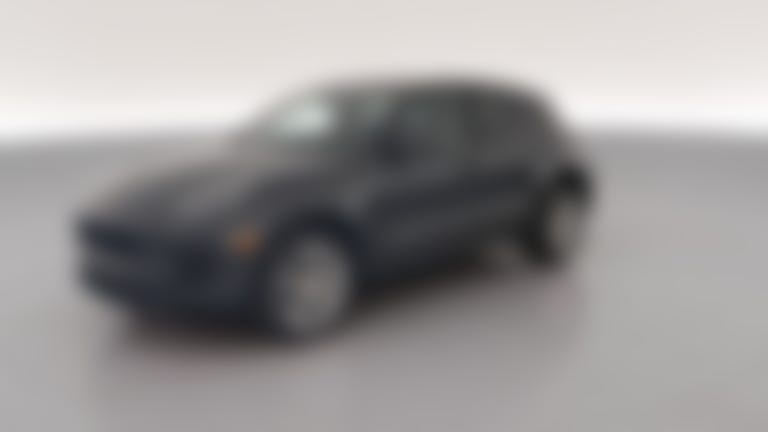 2025 Porsche Macan vehicle photo