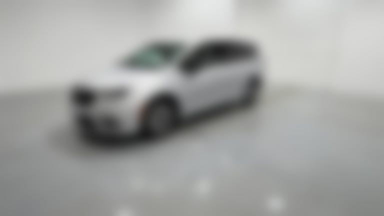 2024 Chrysler Pacifica Hybrid vehicle photo