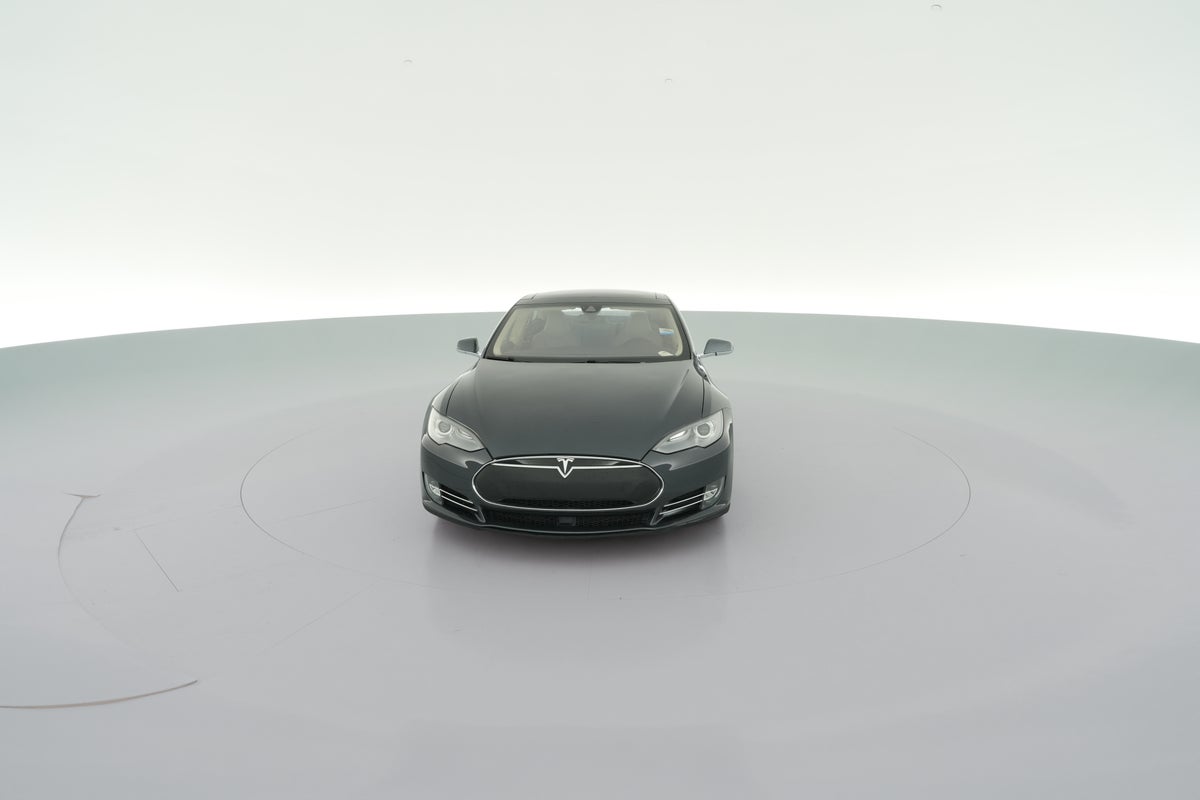 2014 Tesla Model S 60 in Gray — 360° view 1