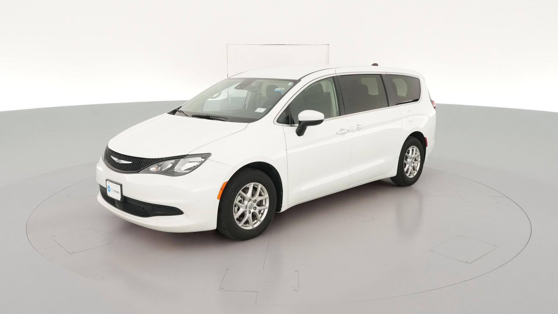 2023 Chrysler Voyager vehicle photo