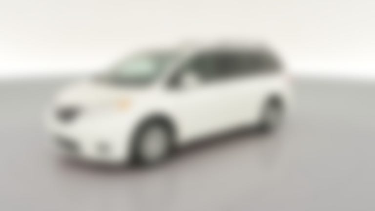 2015 Toyota Sienna vehicle photo