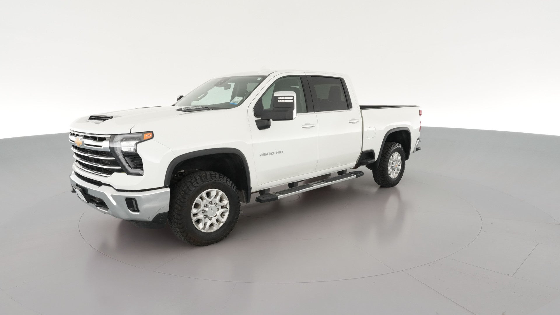 2024 Chevrolet Silverado 2500 HD Crew Cab vehicle photo
