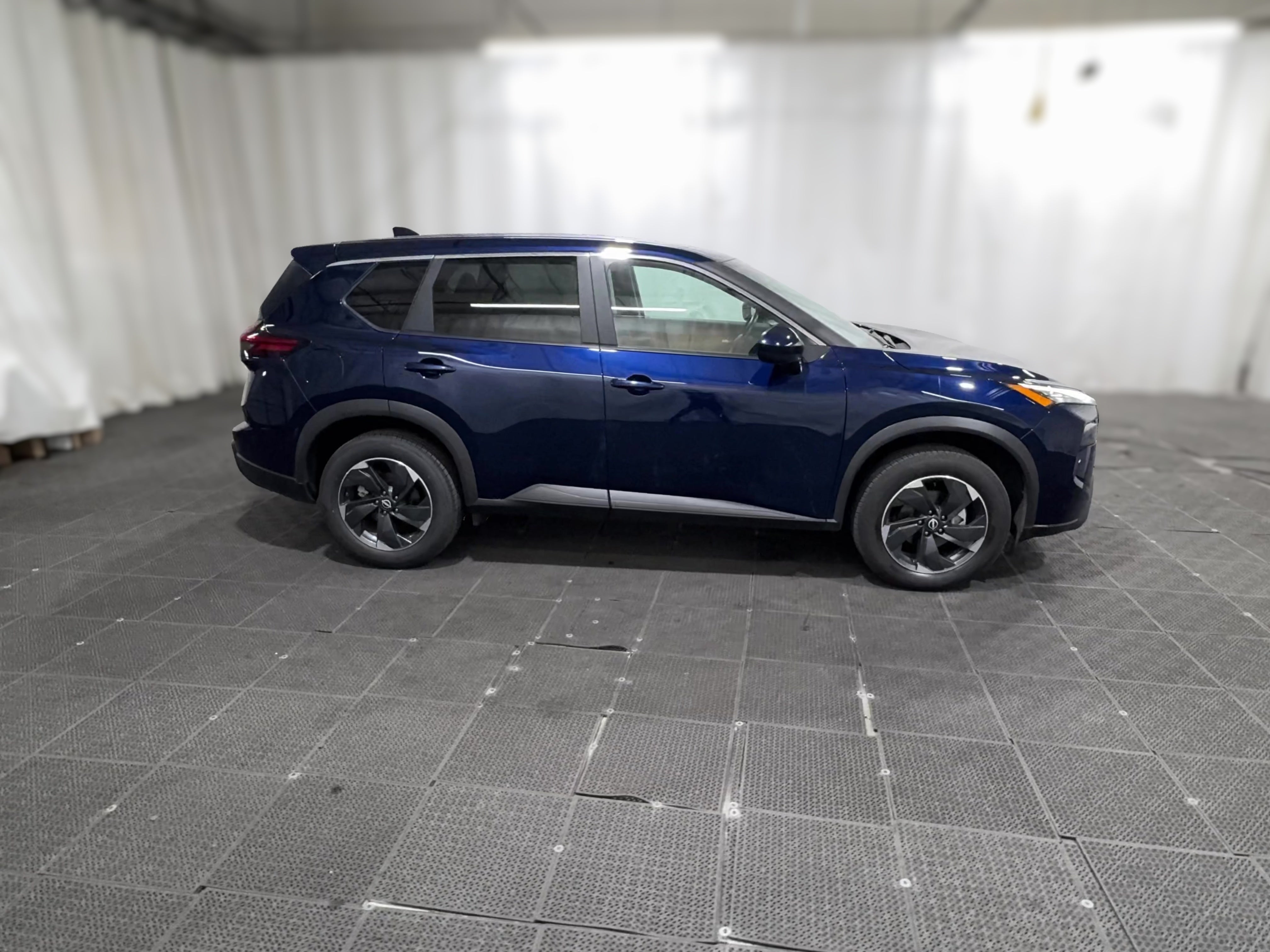 2025 Nissan Rogue SV - Photo 36