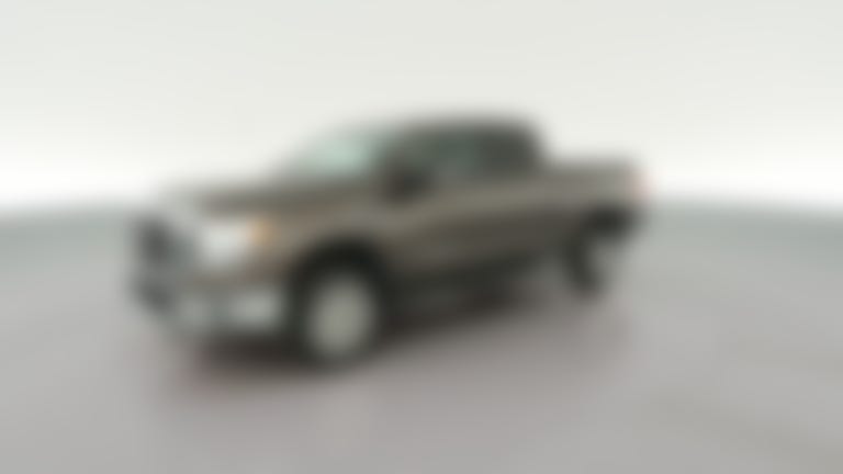2016 Nissan TITAN XD Crew Cab vehicle photo