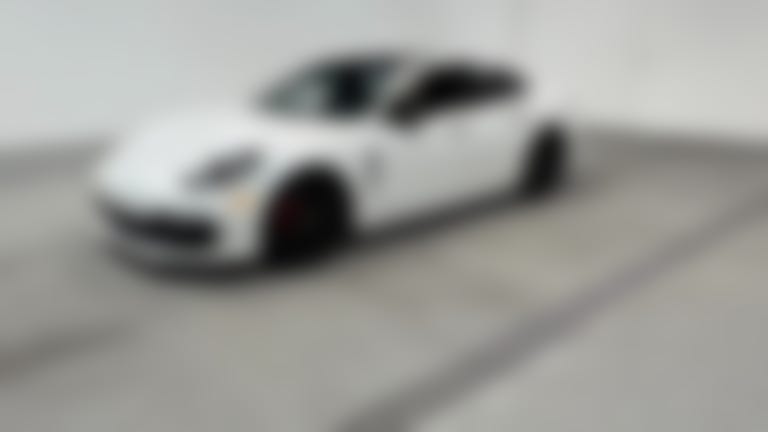 2020 Porsche Panamera vehicle photo