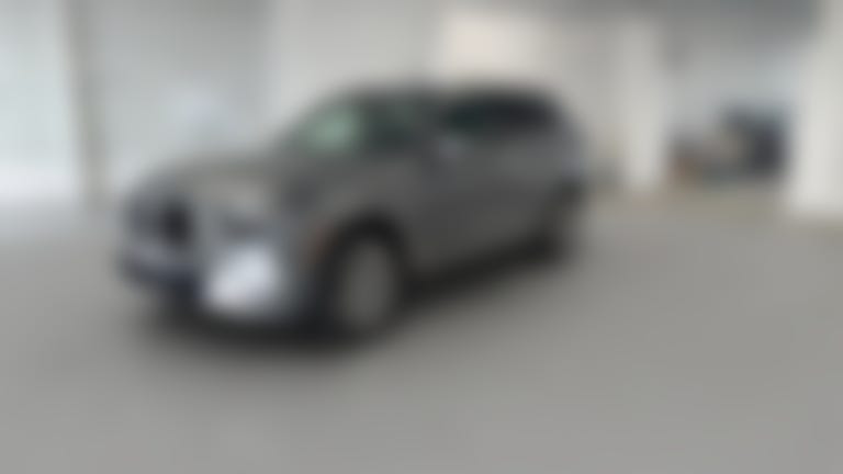 2023 BMW X7 vehicle photo