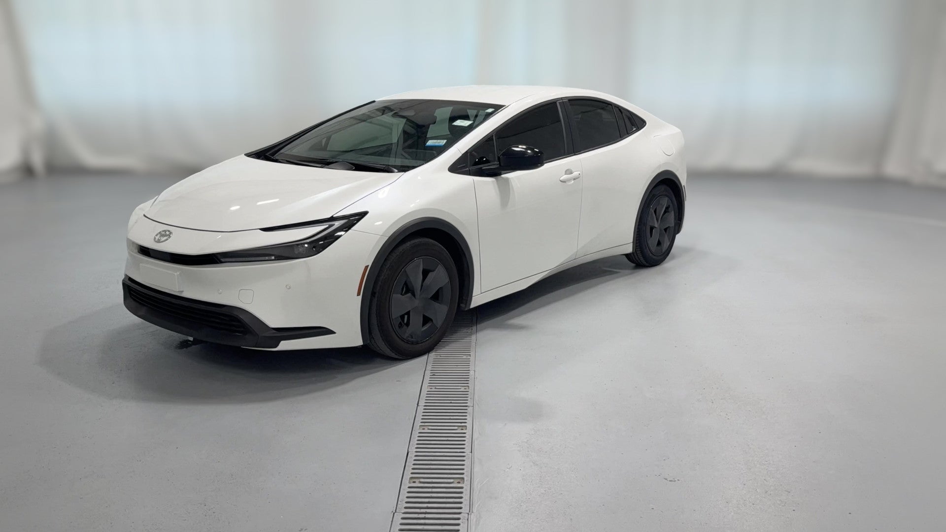 2024 Toyota Prius vehicle photo