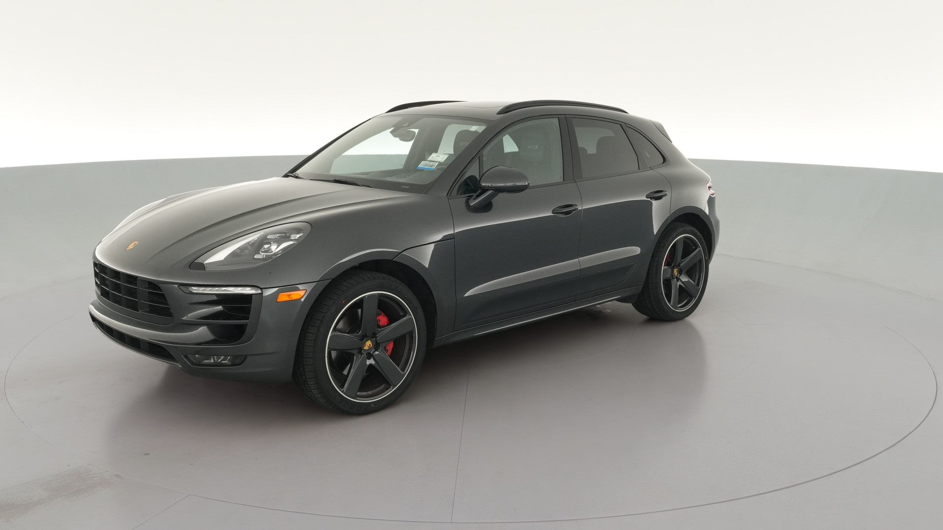 2018 Porsche Macan vehicle photo