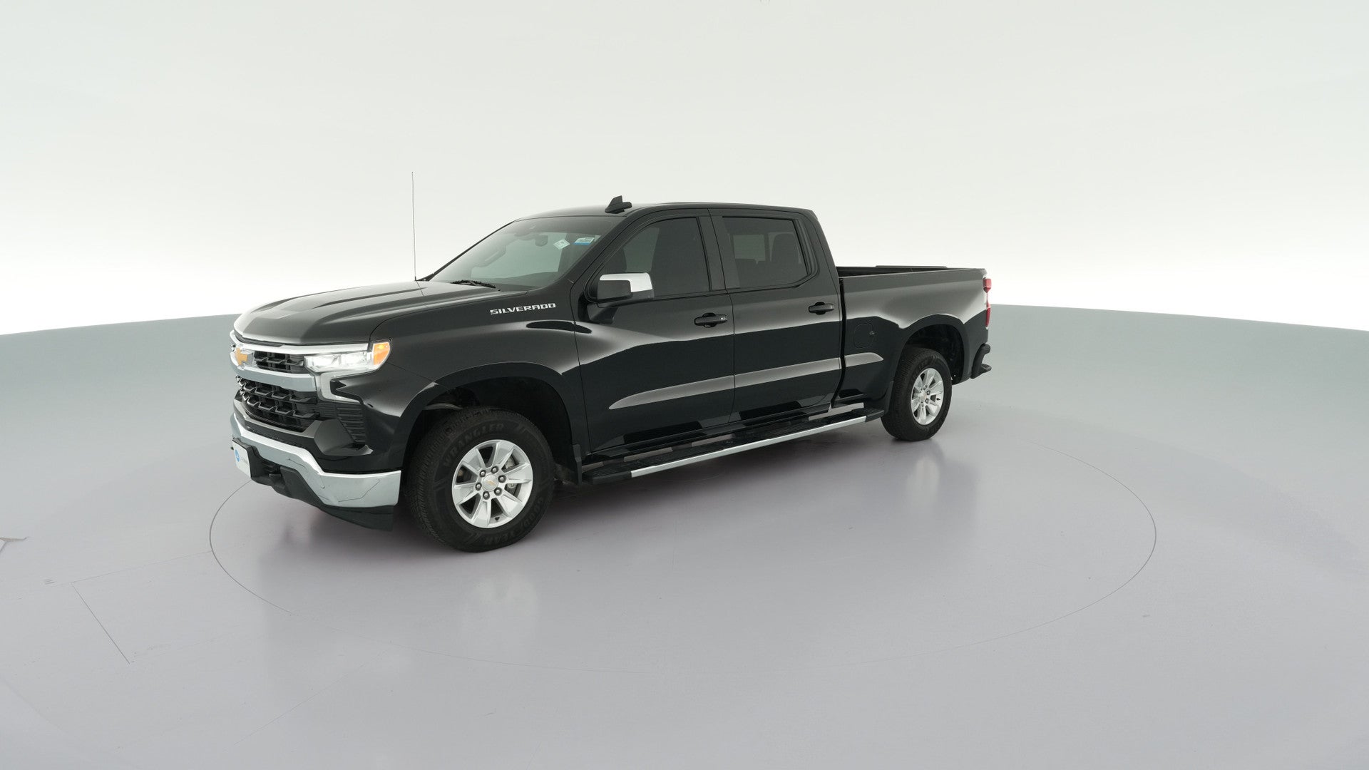 2024 Chevrolet Silverado 1500 Crew Cab vehicle photo