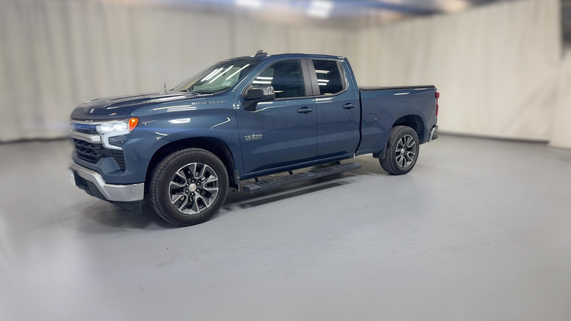 2024 Chevrolet Silverado 1500 Double Cab vehicle photo