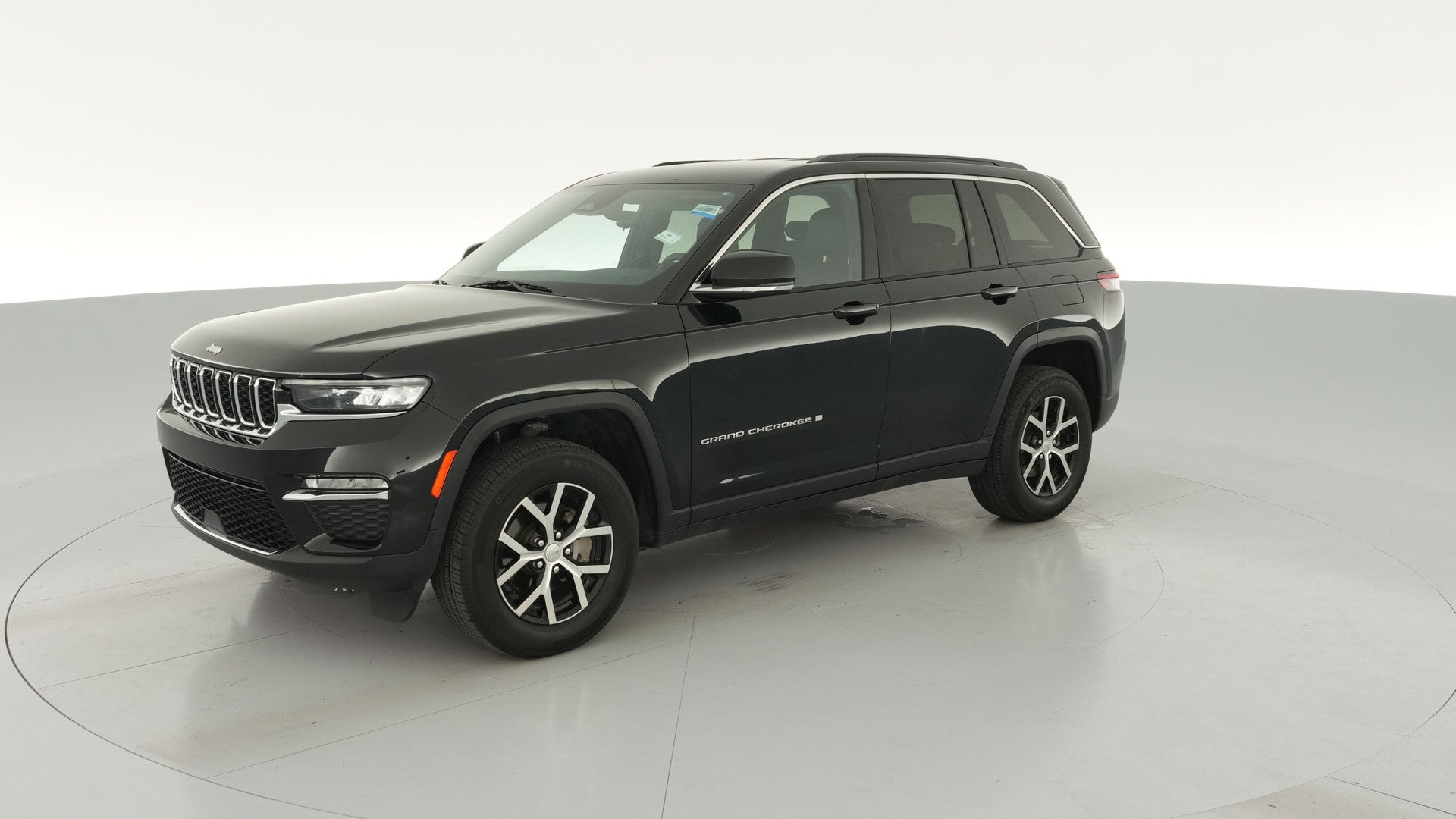 2024 Jeep Grand Cherokee vehicle photo