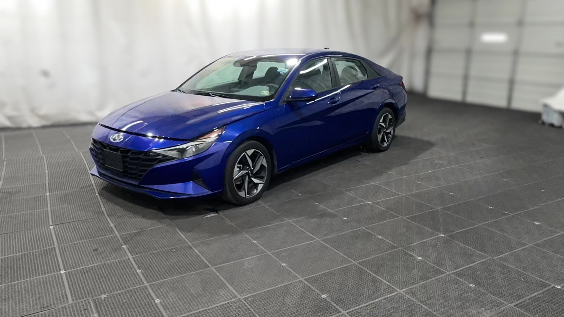 2023 Hyundai Elantra vehicle photo