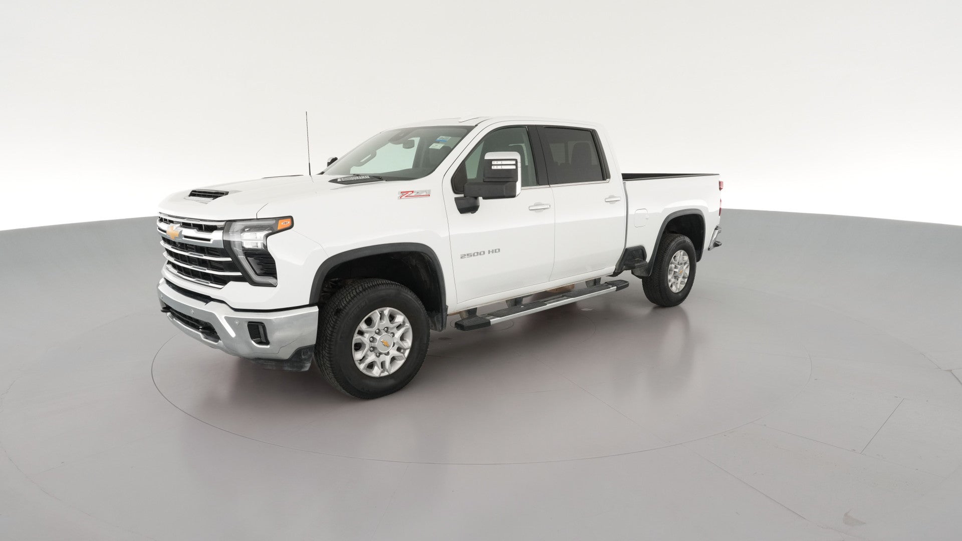 2024 Chevrolet Silverado 2500 HD Crew Cab vehicle photo