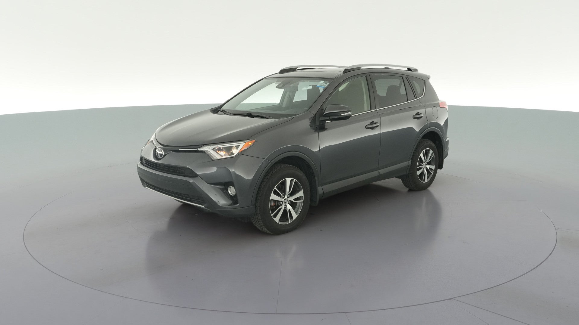 2018 Toyota RAV4 vehicle photo