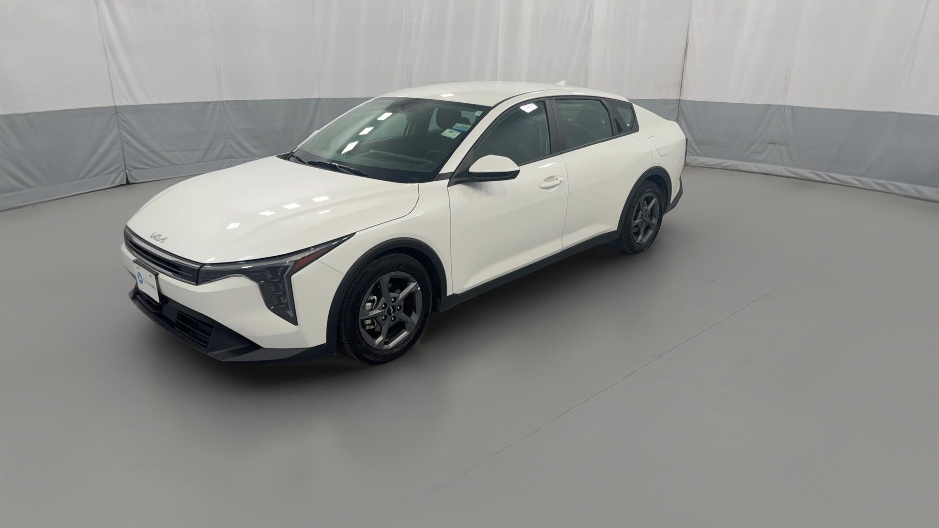 2025 Kia K4 vehicle photo