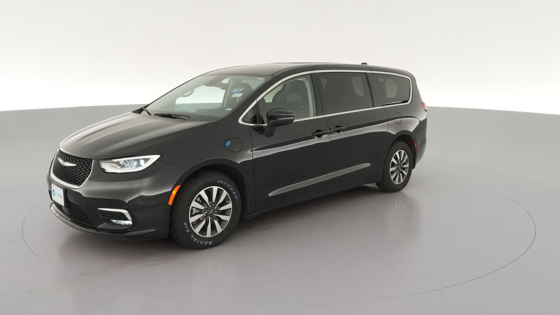 2023 Chrysler Pacifica Hybrid vehicle photo