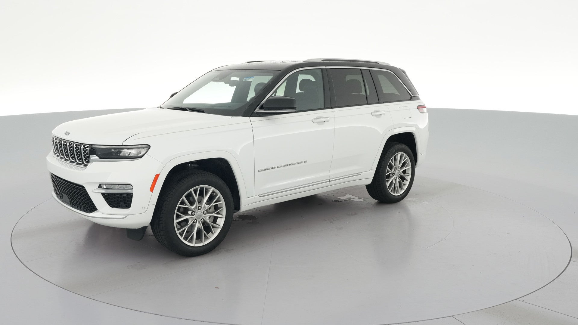 2023 Jeep Grand Cherokee vehicle photo