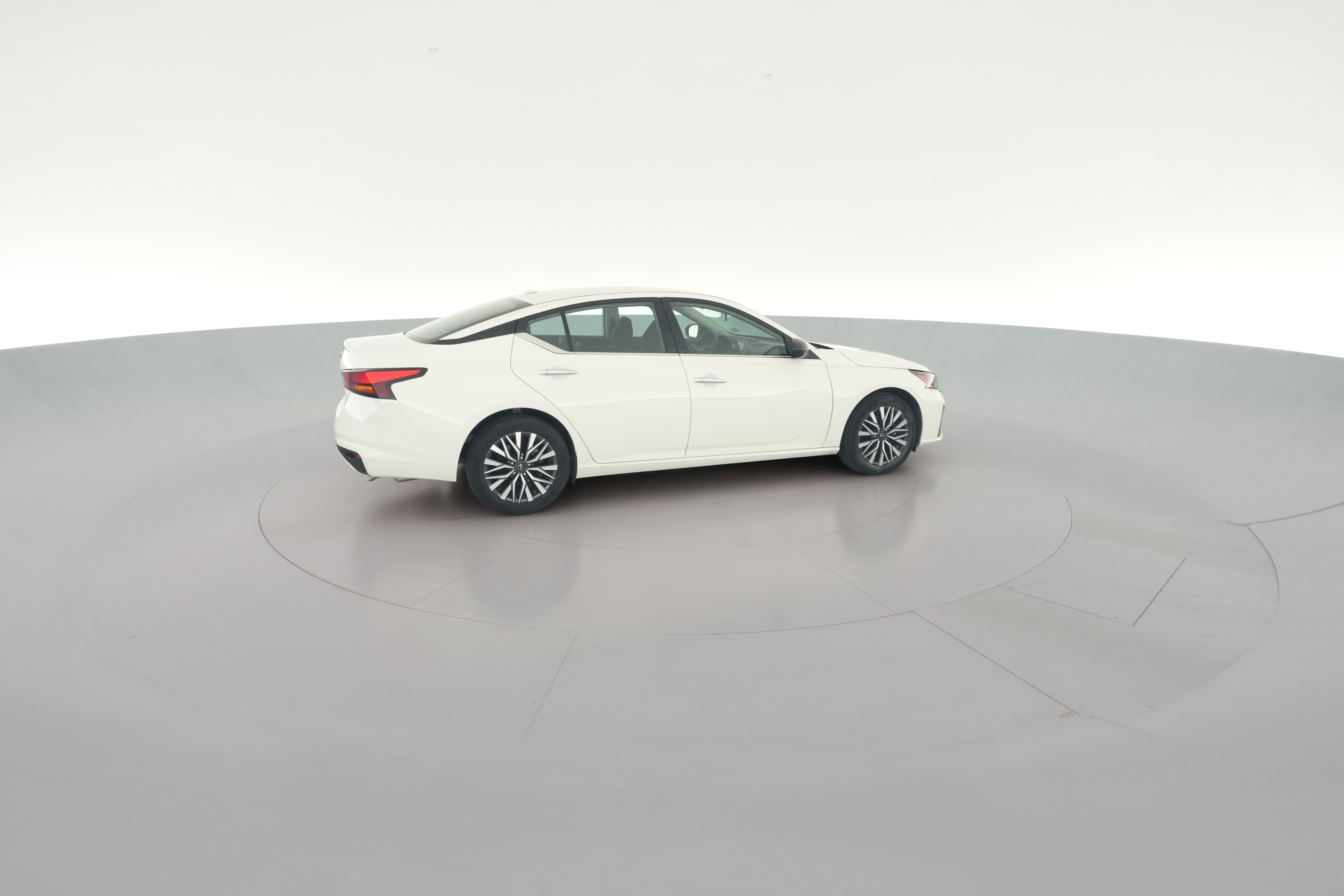 2025 Nissan Altima SV - Photo 29