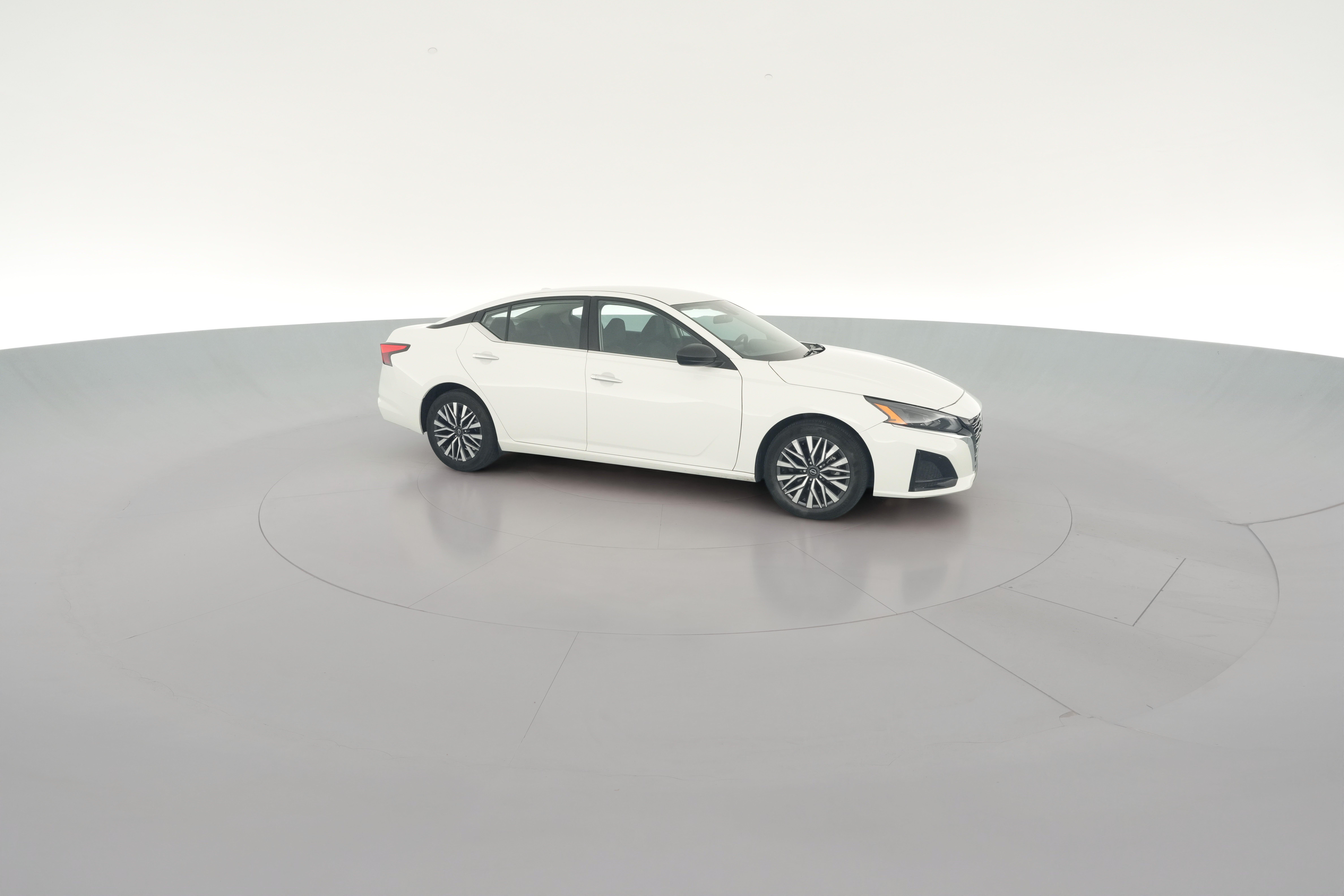 2025 Nissan Altima SV - Photo 31