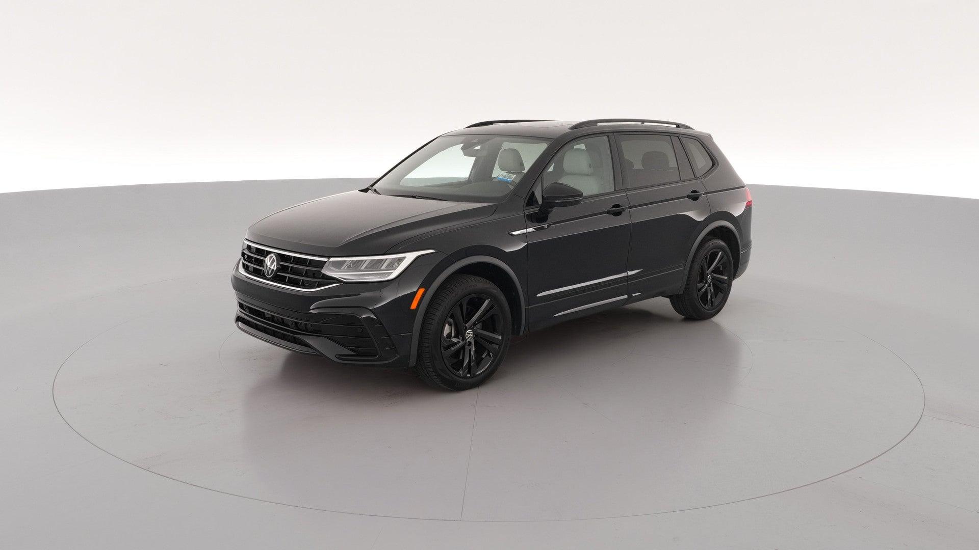 2024 Volkswagen Tiguan vehicle photo
