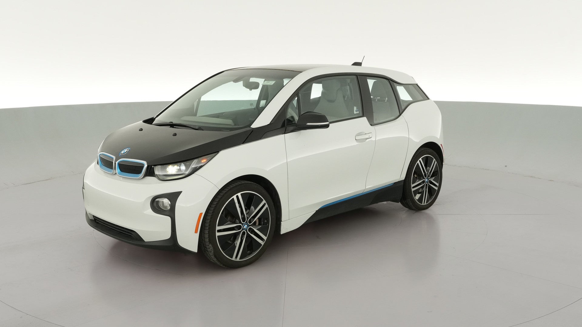 2015 BMW i3 vehicle photo