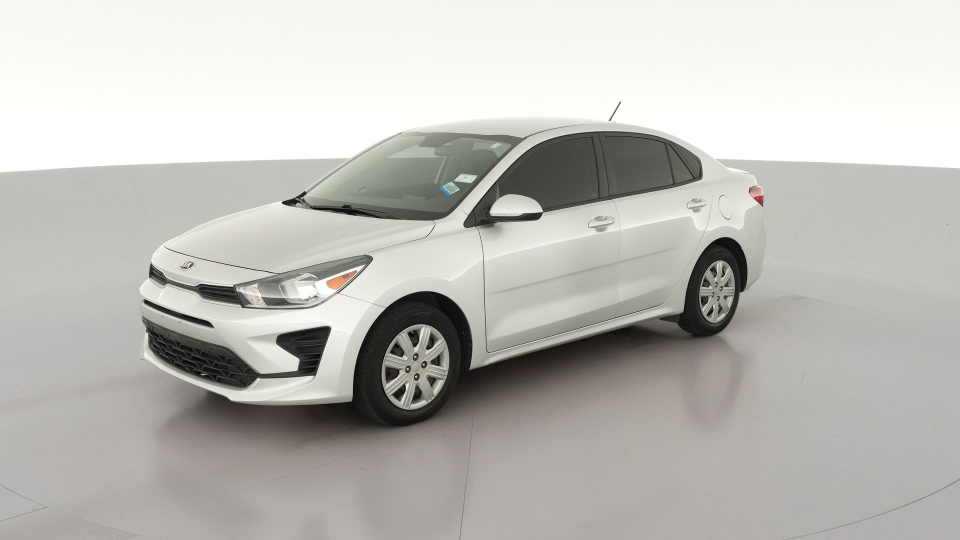 2021 Kia Rio vehicle photo