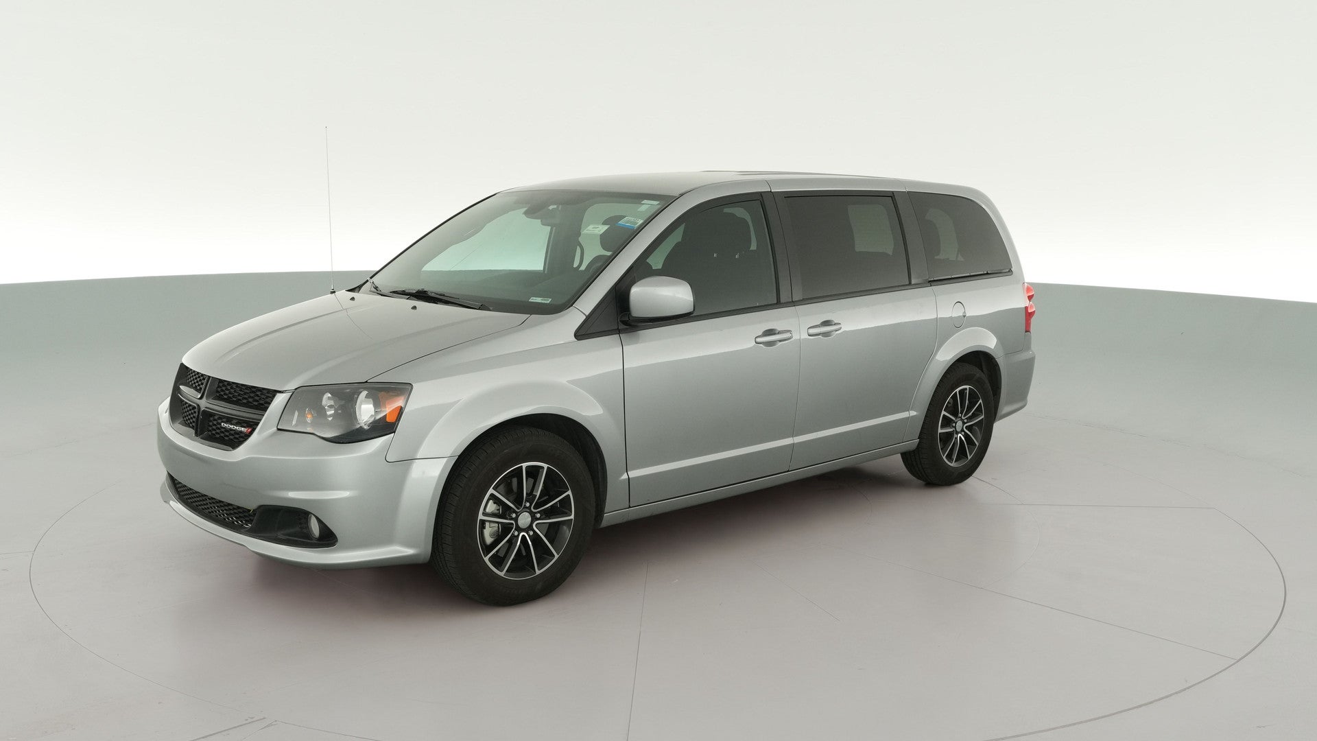2018 Dodge Grand Caravan Passenger vehicle photo