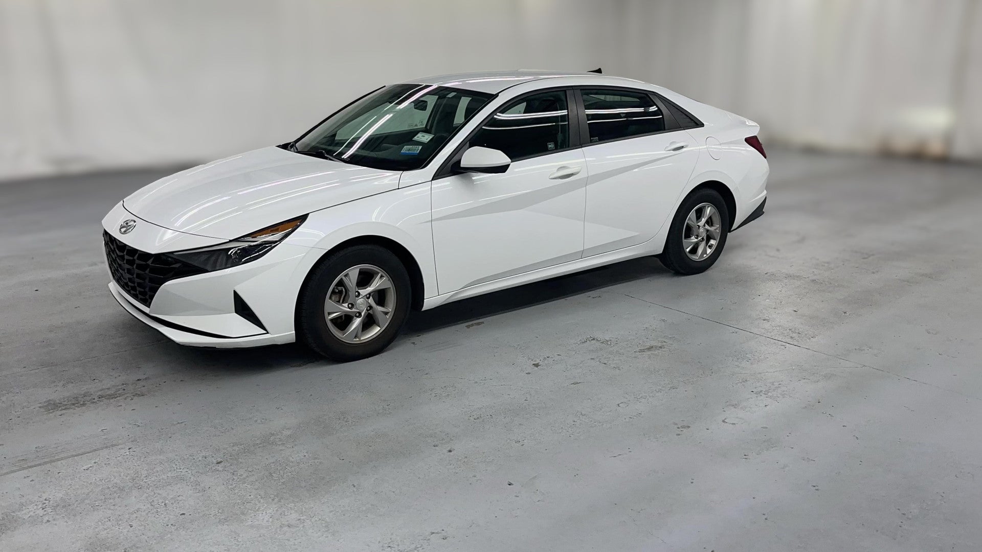 2021 Hyundai Elantra vehicle photo