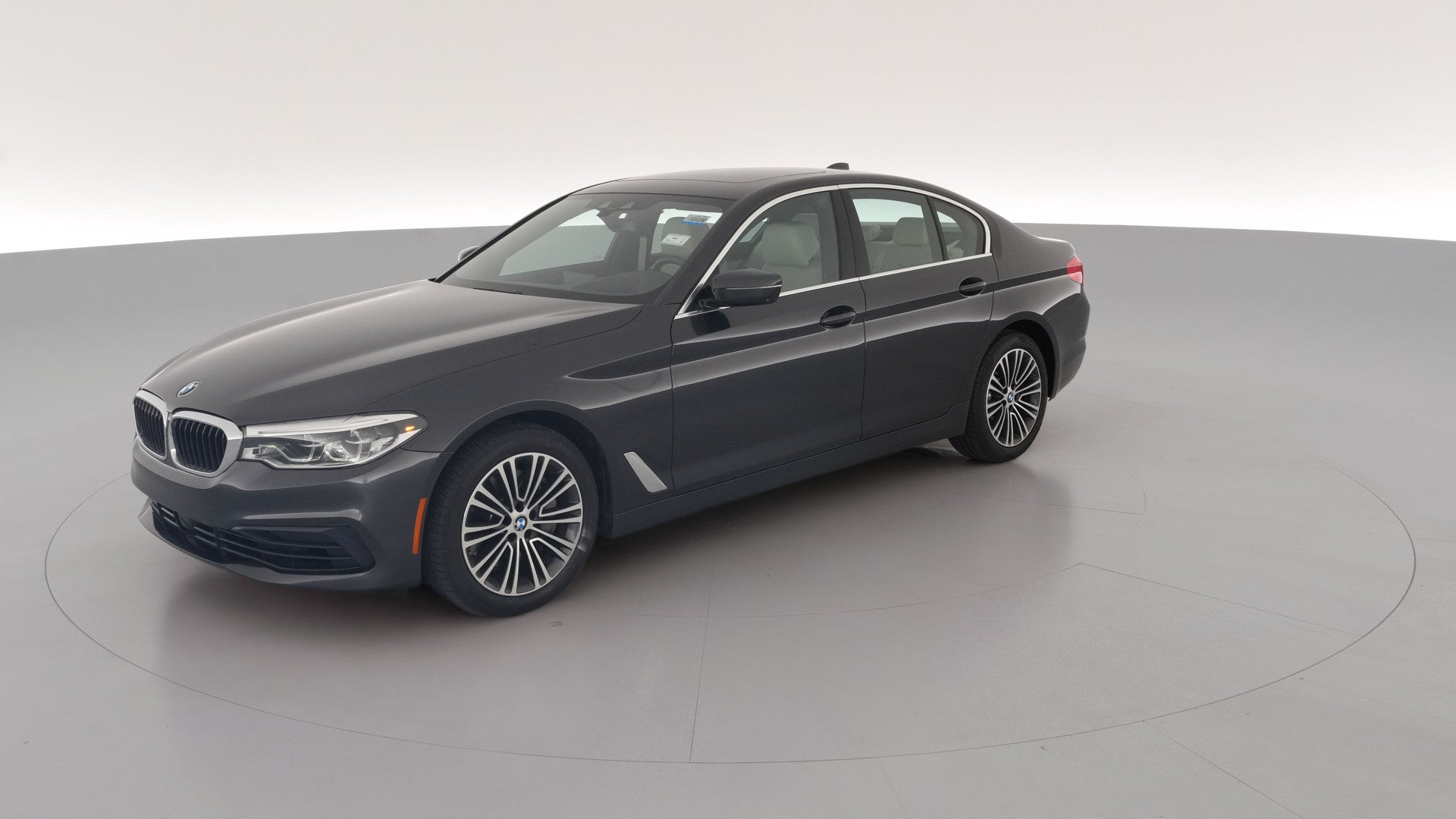 2020 BMW 5 Series vehicle photo