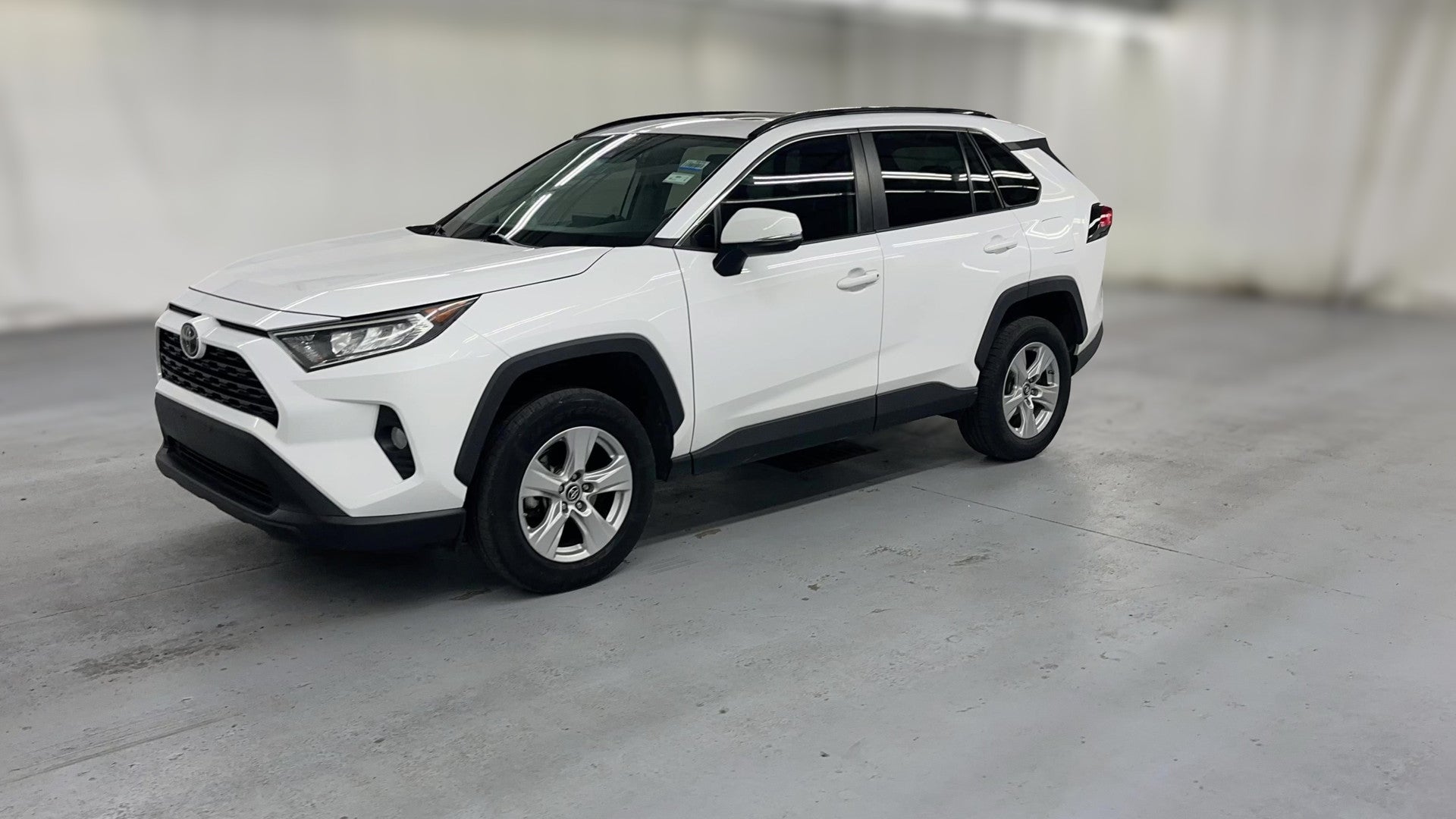 2019 Toyota RAV4 vehicle photo