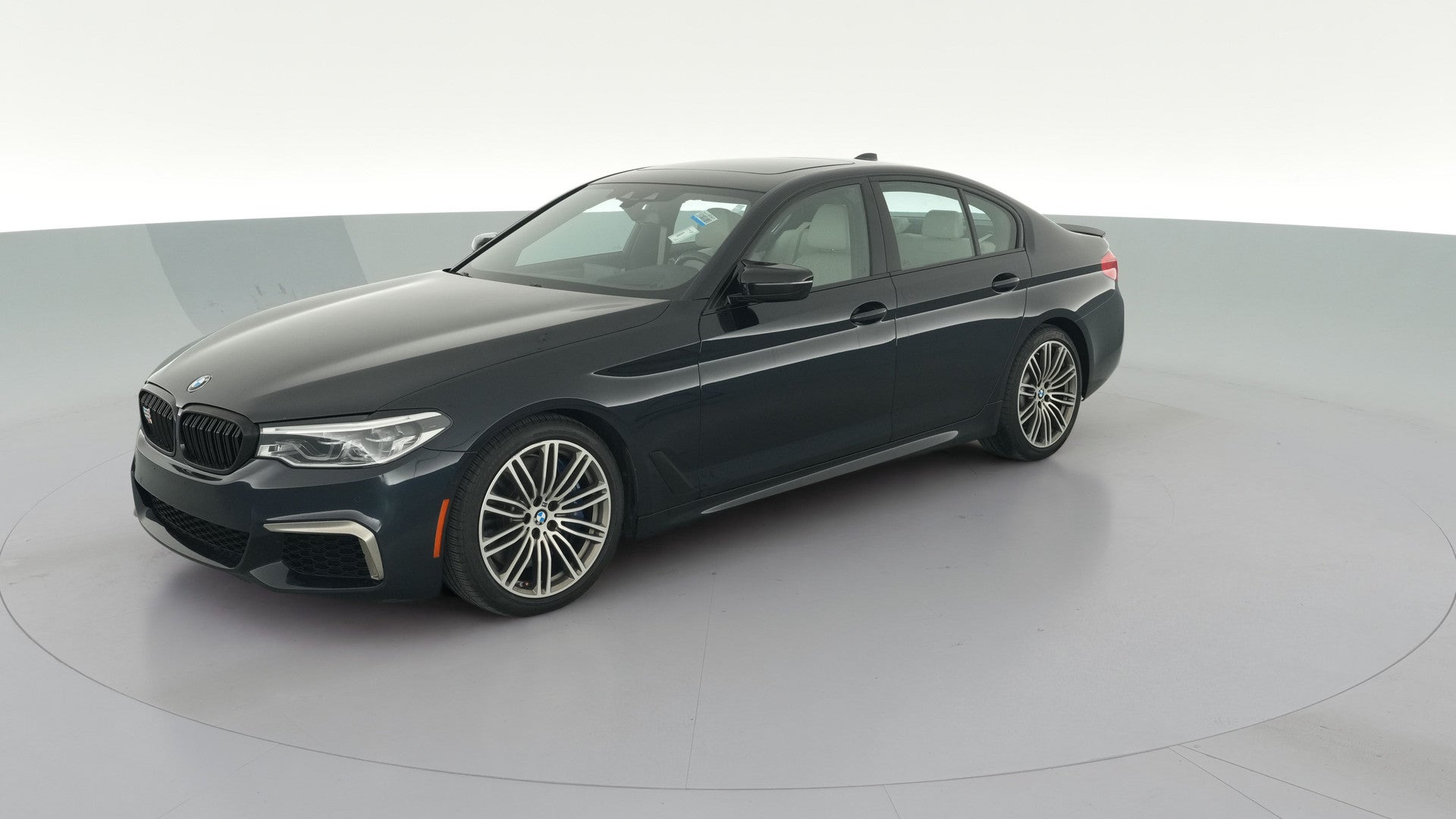 2020 BMW 5 Series vehicle photo