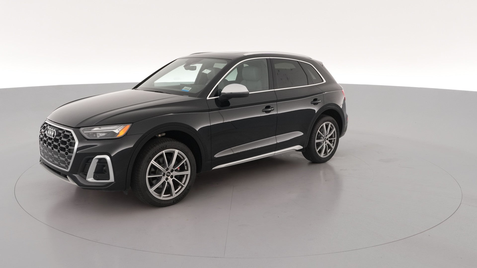 2022 Audi SQ5 vehicle photo